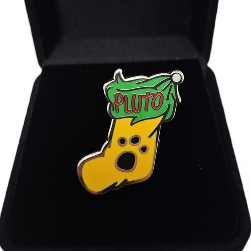 Disney pluto stocking holiday - pluto,