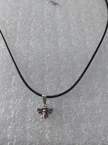 Black cord bumble - bumble, pendant
