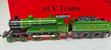 ACE TRAINS O Gauge 3-Rail E/3 LNER Green 4-4-0 LOCO 2006 & TENDER Boxed