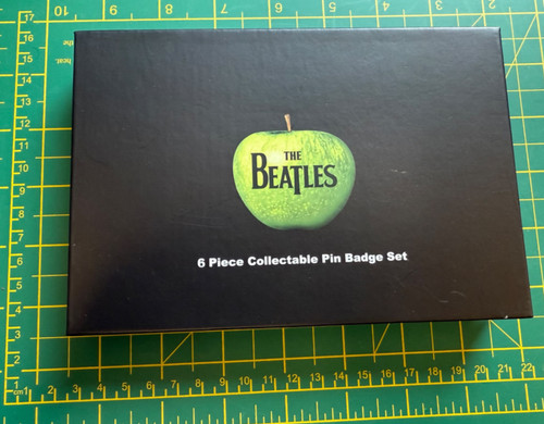 The beatles badge set - beatles, very