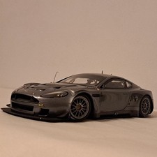  1:18 scale Aston Martin DBR9