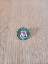 Wales Football FAW Travel Club Pin Badge and Wales Supporters Club Scarf 2000's