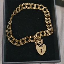 9CT SOLID GOLD DOUBLE CURB LINK BRACELET WITH 9CT GOLD HEART PADLOCK 11.7G