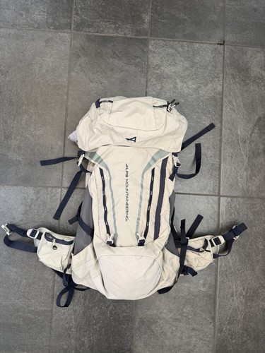 Alps mountaineering baja 60l - mountaineering,