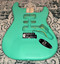 Squier stratocaster - squier, –