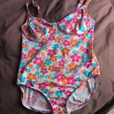 FLORAL BRIGHT MARKS & SPENCER SWIMSUIT SIZE 36D  SWIMWEAR