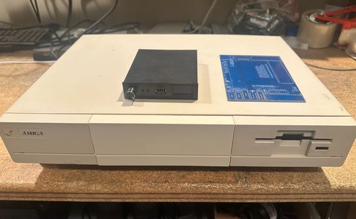Commodore amiga 1000 - commodore,