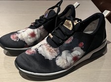 TED BAKER CEPAP PRINTED FLORAL TRAINERS IN BLACK Womans Size 6
