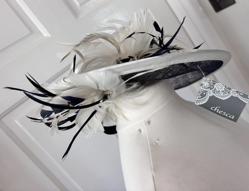 Bnwt chesca navy ivory - bnwt,