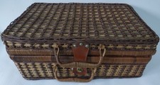 Vintage Style Wicker Picnic