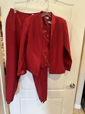 Kasper women’s red 3 piece pant suit. Size 8