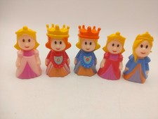 Queen & Princess plastic