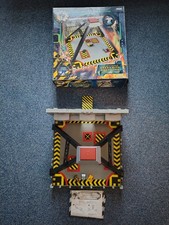 ROBOT WARS MINIBOTS BATTLE ARENA W/ DROP ZONE GOOD BOXED 1998 LOGISTIX BBC READ!