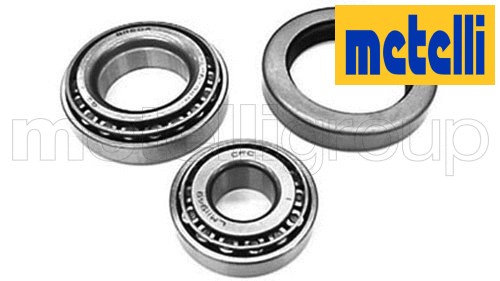 Front wheel hub - front,