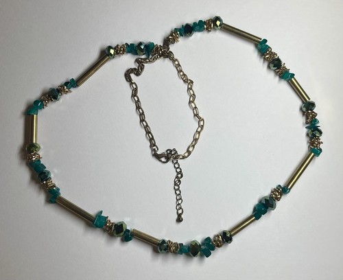 Vintage teal glass necklace - teal,