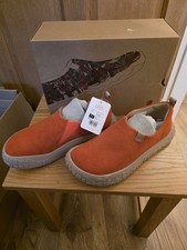 Uin Toledo 4 - Guardsman Red