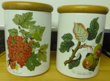 2 PORTMEIRION POMONA STORAGE CANISTERS  5 INCHES REDCURRANT TEINTON SQUASH PEAR