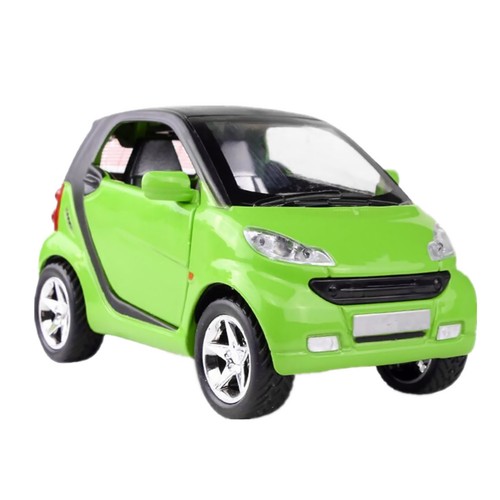 Green car model diecast - 1:32,