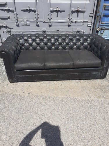 Vintage black chesterfield - vintage,