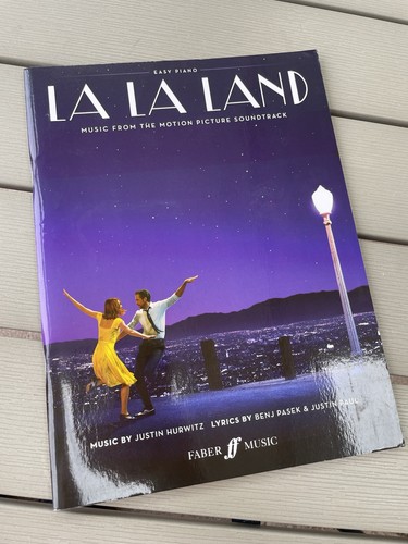 Land easy piano - la, la