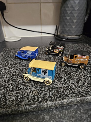 Lledo diecast bundle - diecast, delivery