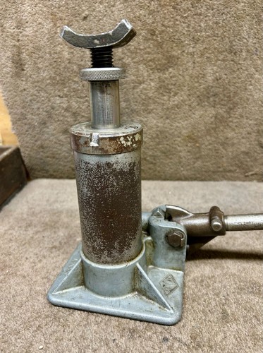 Sky vintage car jack 5 - sky-hi,
