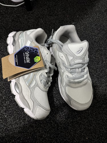 Asics shoes size uk3 - asics,