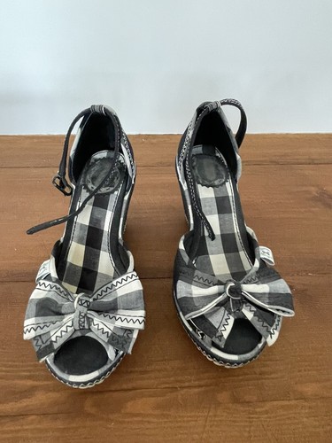 Miss fire sandle size - miss,