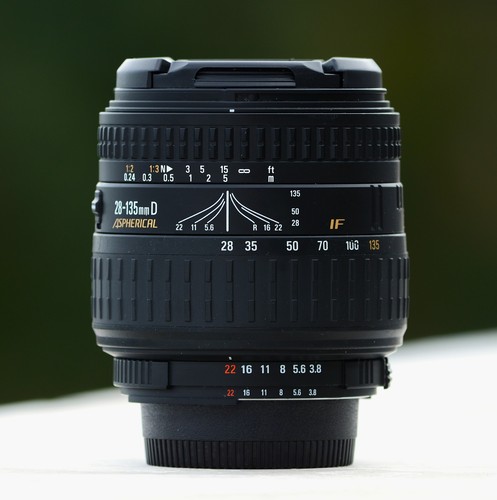 Sigma 135 5 - sigma, f3.8-5.6