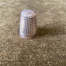 Hallmarked James Fenton Silver Thimble Size 11 Dated 1924 ?