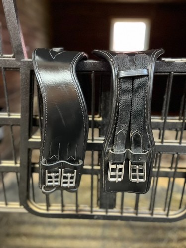 Dressage girth lot - 32",