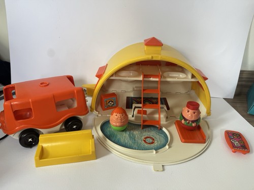 Vintage 1970 weebles - vintage,