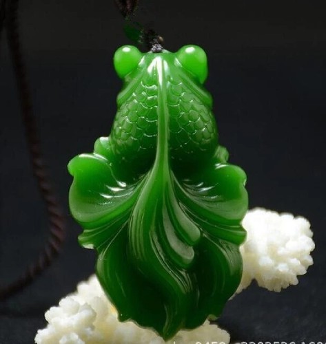 Natural green jade pendant - green,