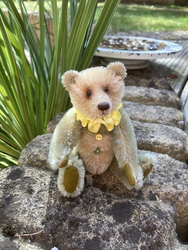 Miniature mohair puzzle - miniature,