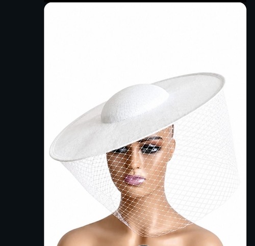 Elegant white fascinator - elegant,