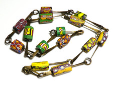 VINTAGE Venetian Millefiori Multi Colour Hand Made Glass Trade Beads NECKLACE