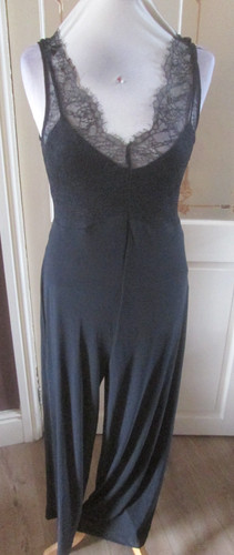 Next size sleeveless black - next, 10