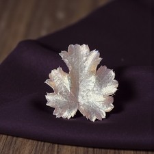 Gold Tone Textured Leaf Brooch • Metallic Autumnal Nature Lapel Pin • 4cm