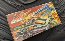 SMALL SOLDIERS BUZZSAW TANK