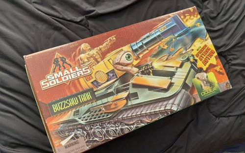 Small soldiers buzzsaw tank - small,