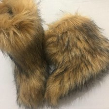 Khaki faux fur yeti boots