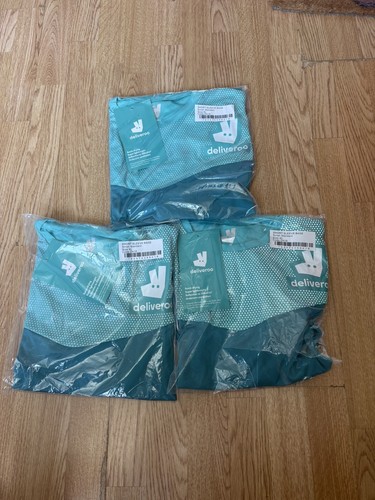Deliveroo short sleeve - sleeve, base