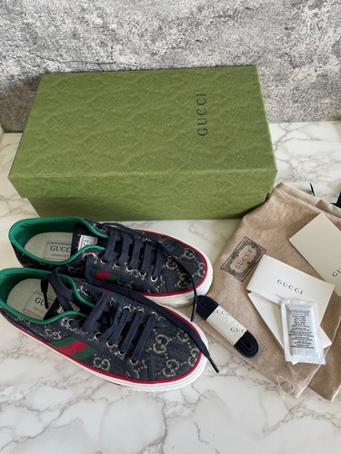 New box authentic gucci - new,