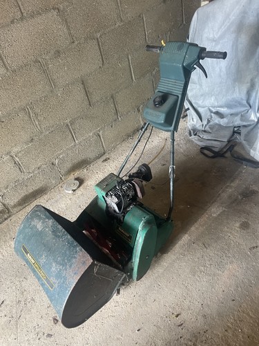 Petrol lawn mower self - petrol,