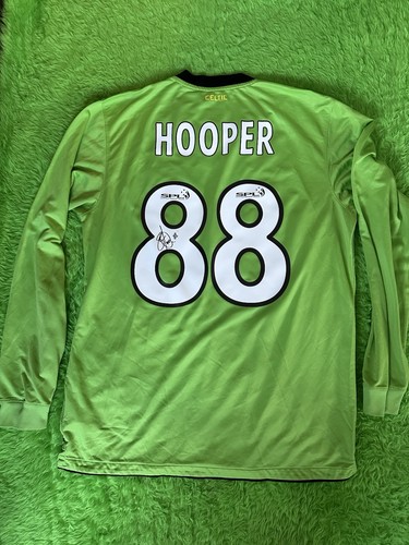 Gary hooper signed celtic - signed,