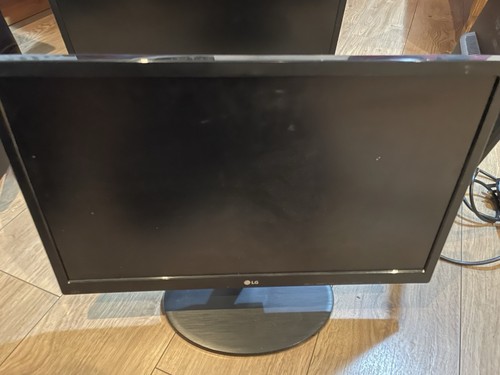 22m38a inch vga - lg,