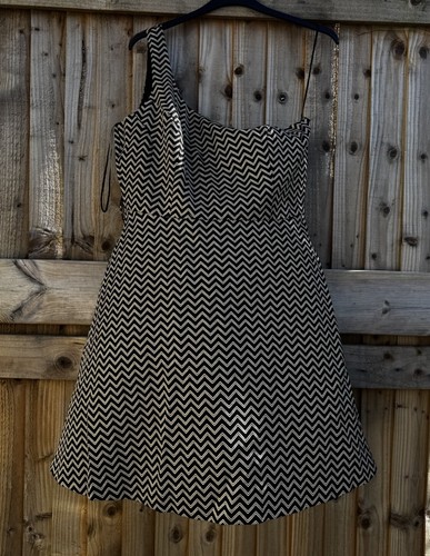Pepperberry really curvy - pepperberry,