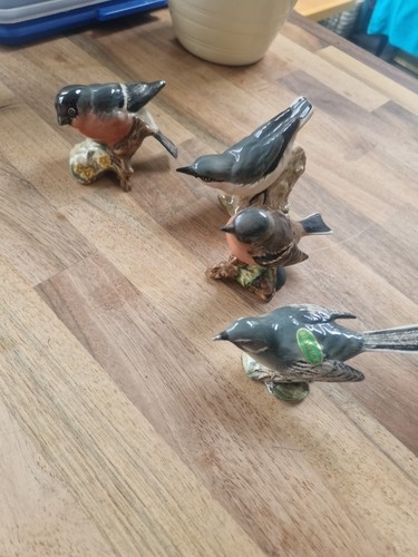 Beswick birds wagtail - 4,