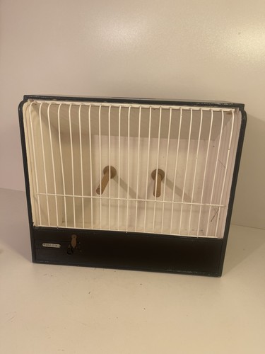 Vintage wooden canaris bird