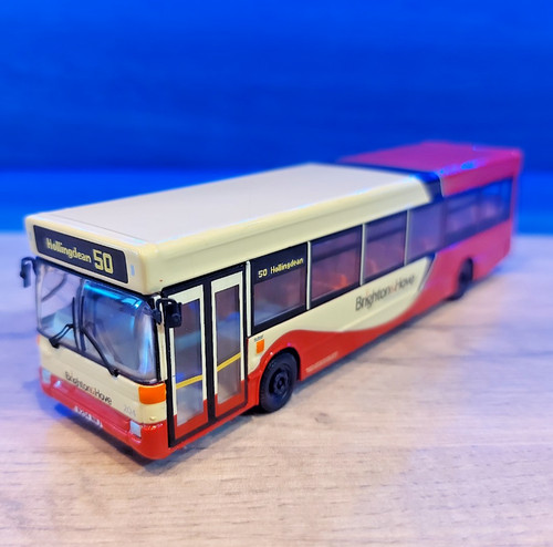 Corgi om44706 dennis - dennis, slf